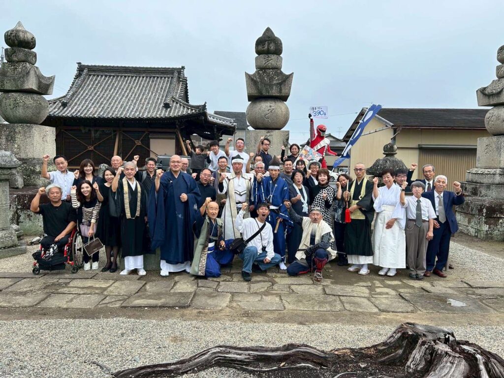 津市出身の写真家浅田政志さんを囲んで