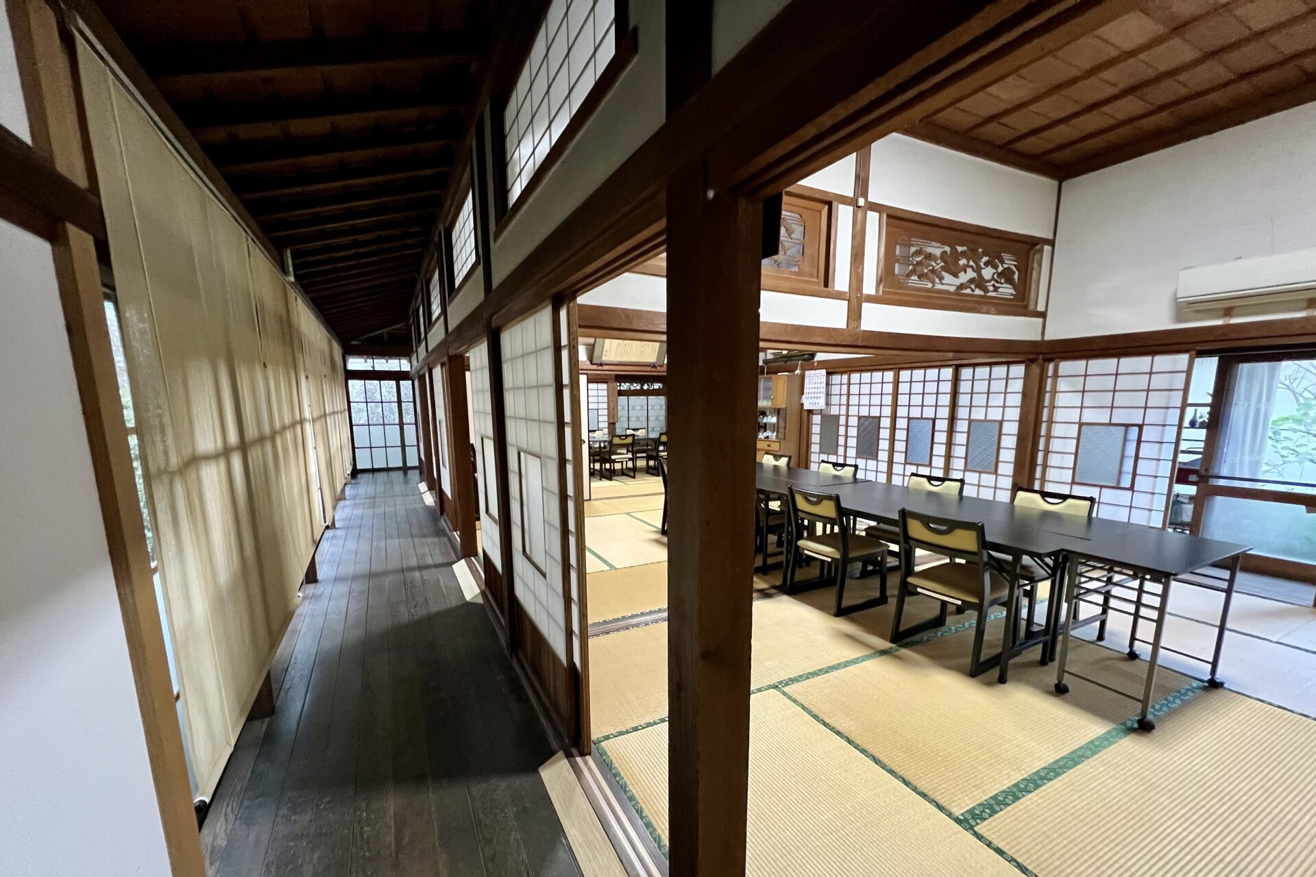 <ruby>庫裏<rt>くり</rt></ruby>座敷