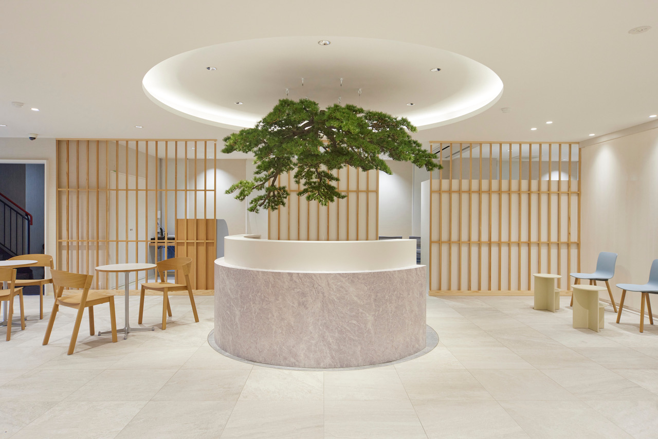 <ruby>弥勒霊廟 <rt>みろくれいびよう</rt></ruby>