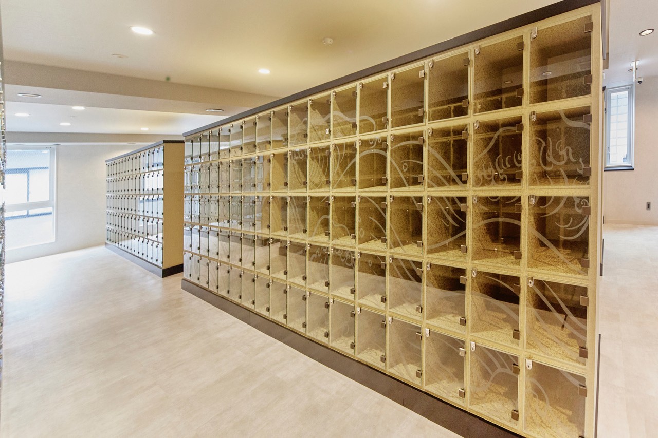 <ruby>大悲霊廟 <rt>だいひれいびよう</rt></ruby>・<ruby>弥勒霊廟 <rt>みろくれいびよう</rt></ruby>(納骨堂)