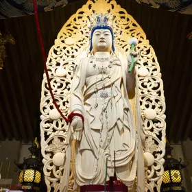 令和の大観音（撮影：浅田政志氏））