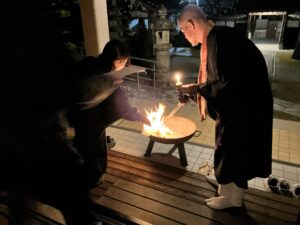 自分の心と向き合う「懺悔イブニング」